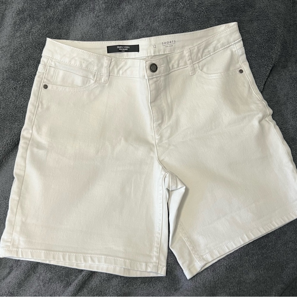 Simply Vera Vera Wang Women's White Denim Shorts